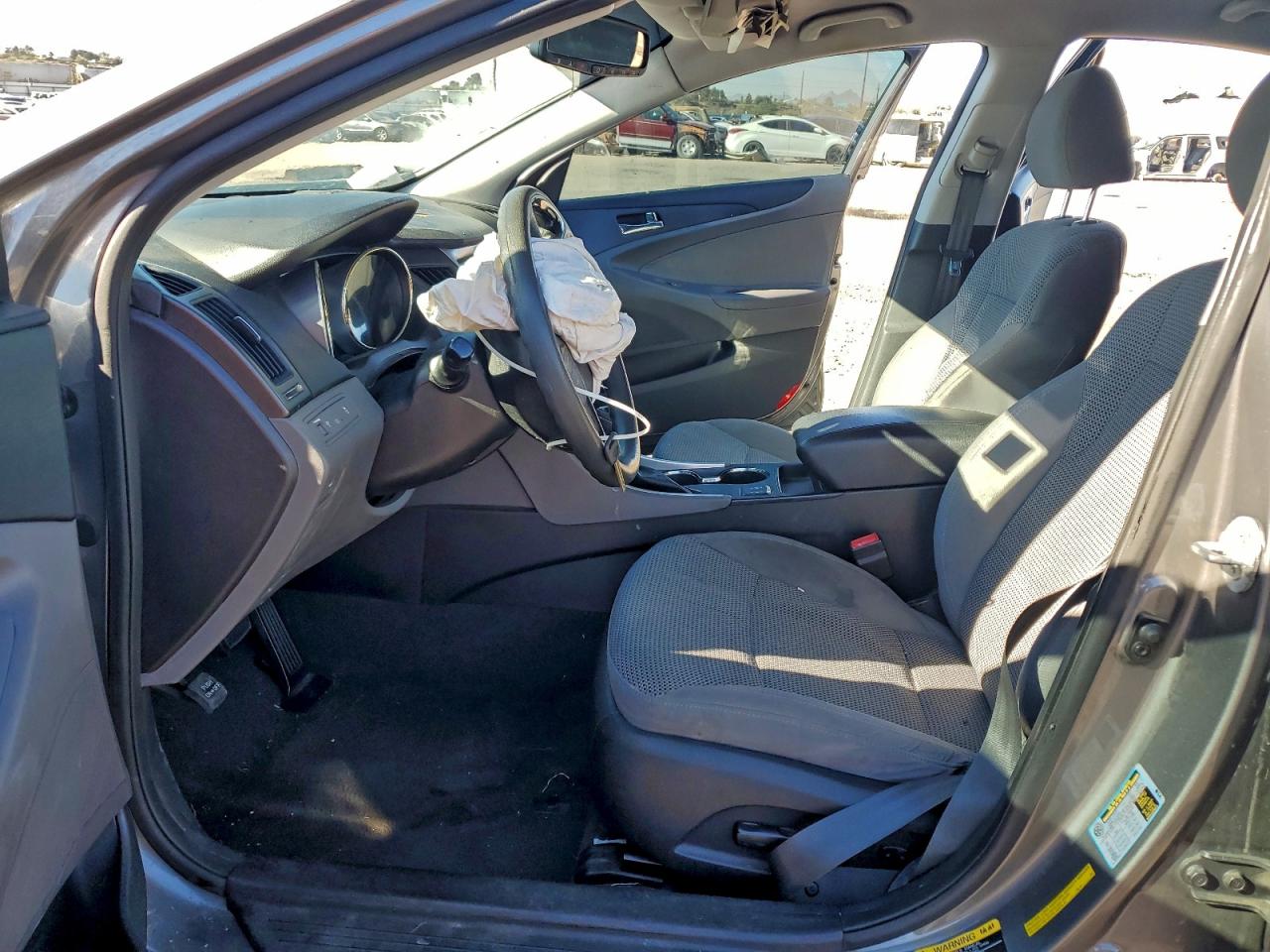 Hyundai SONATA Gls Image 7