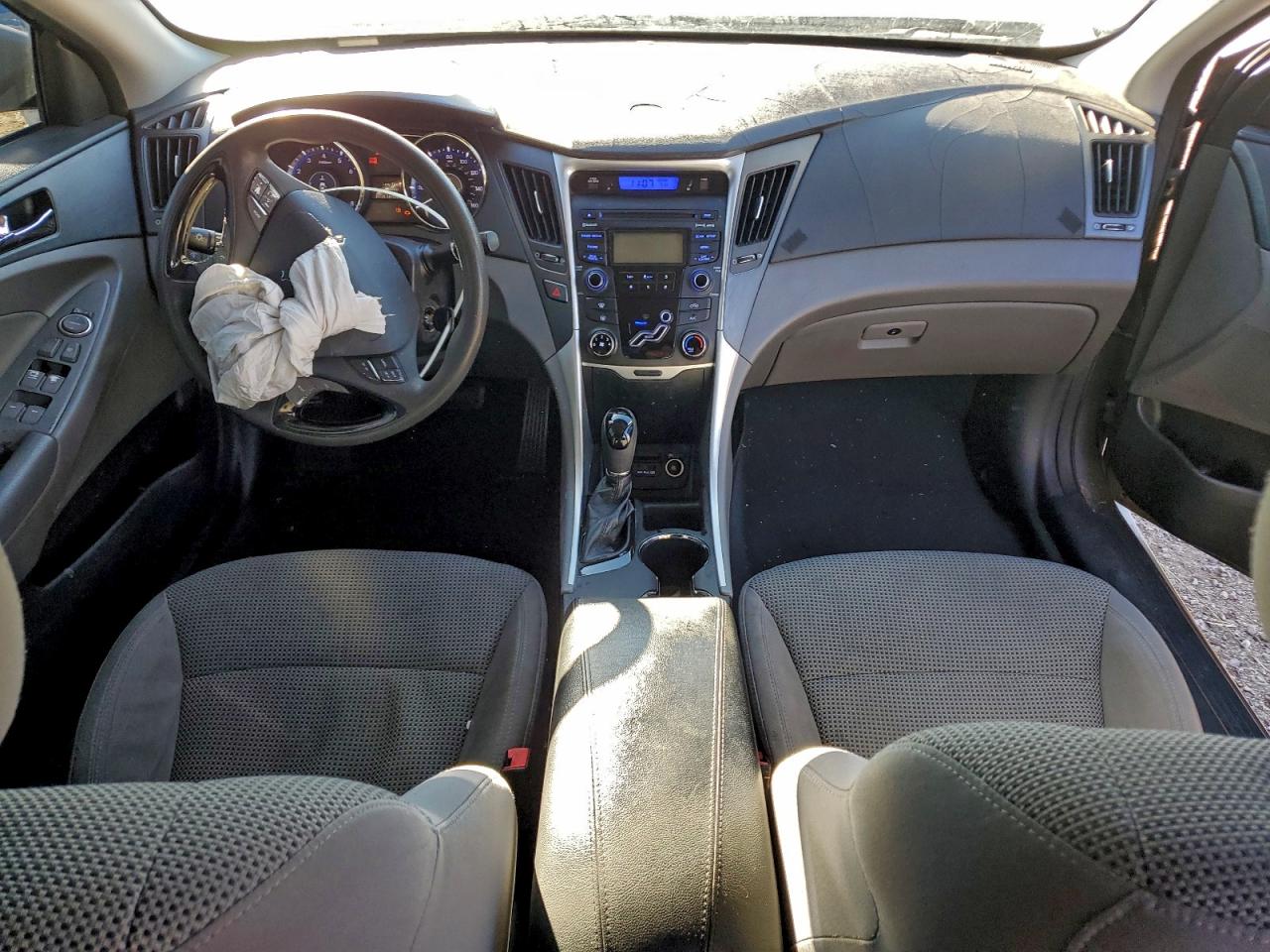 Hyundai SONATA Gls Image 6