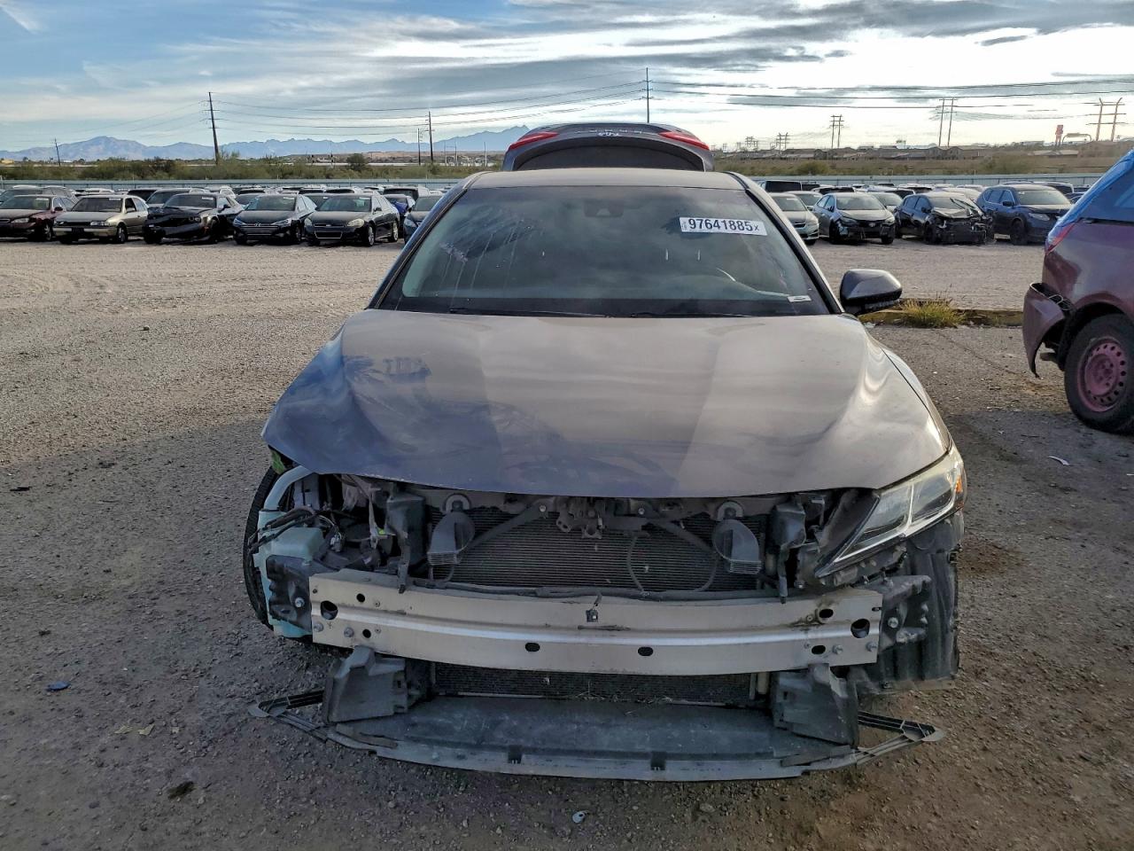 Toyota Camry Se Image 2