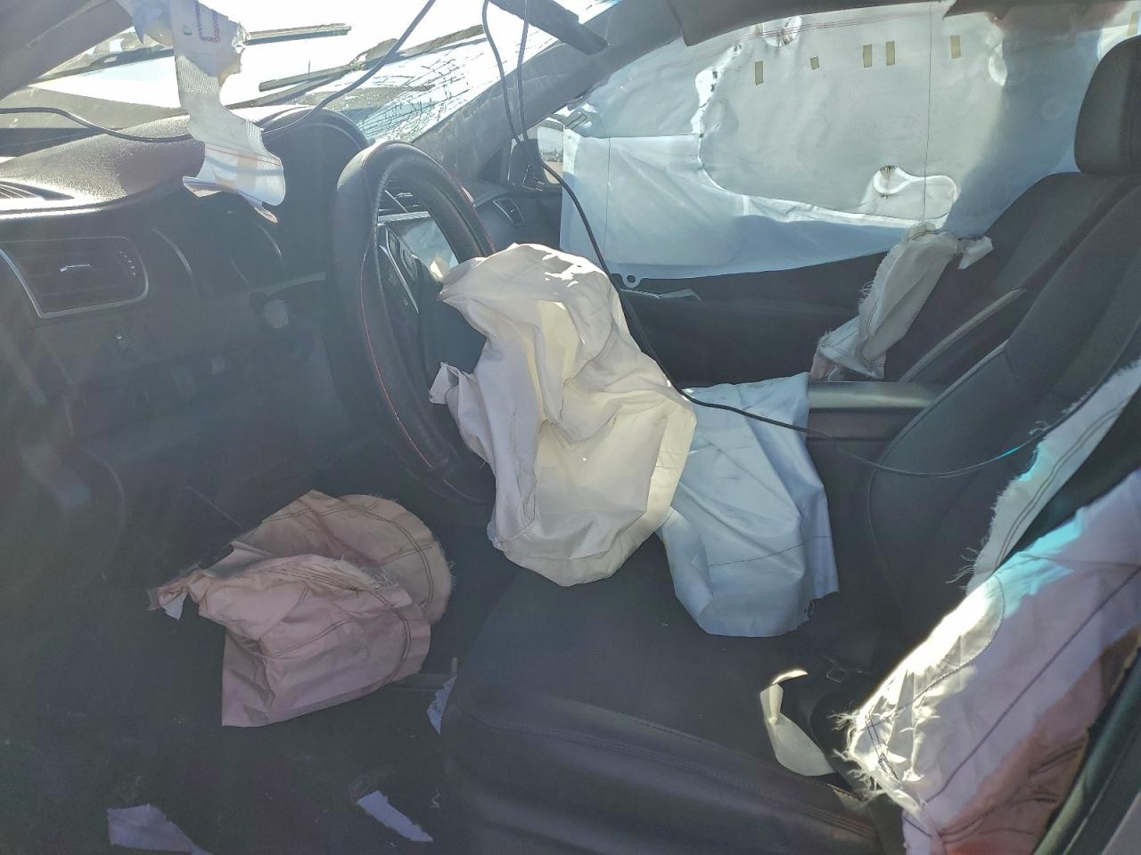 Toyota Camry Le Image 12