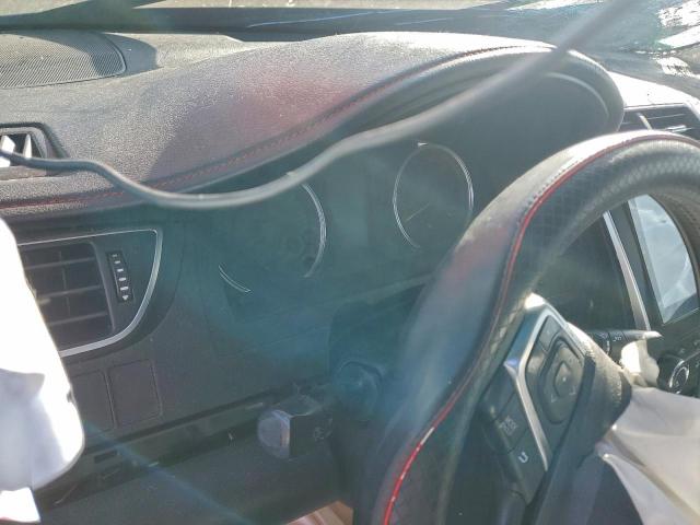 Toyota Camry Le Image 5