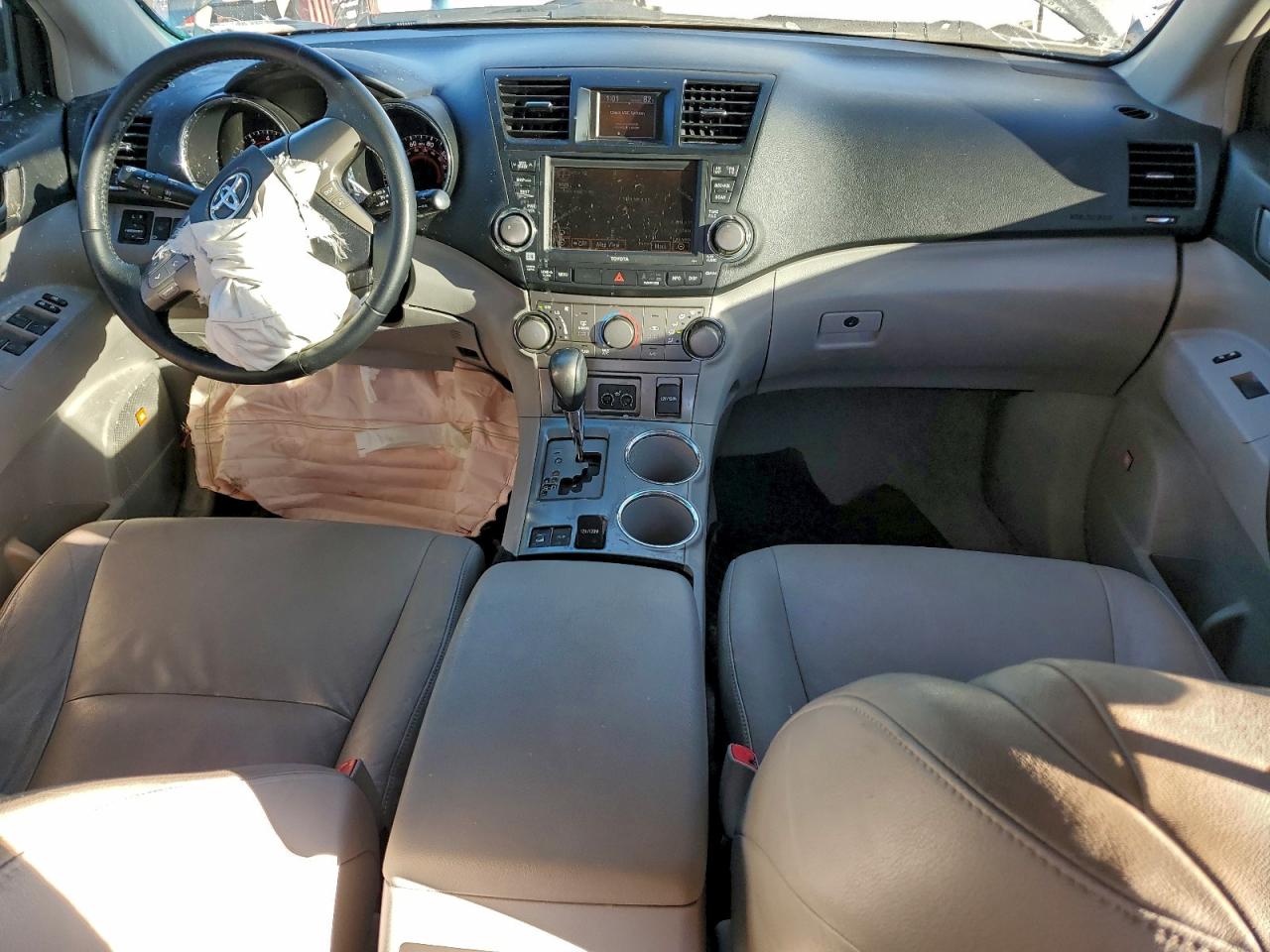 Toyota Highlander Sport Image 12