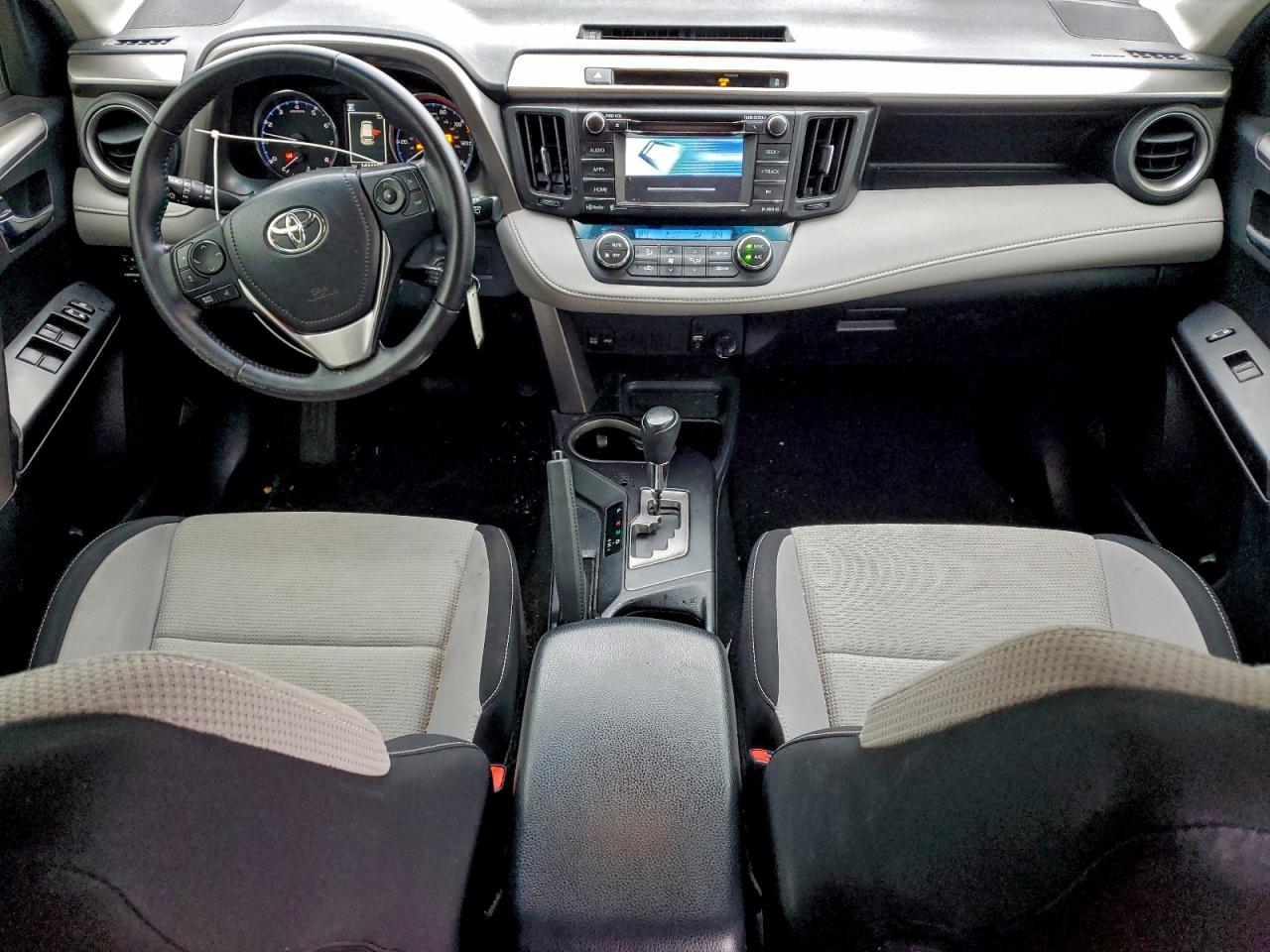 Toyota RAV4 Xle Image 10