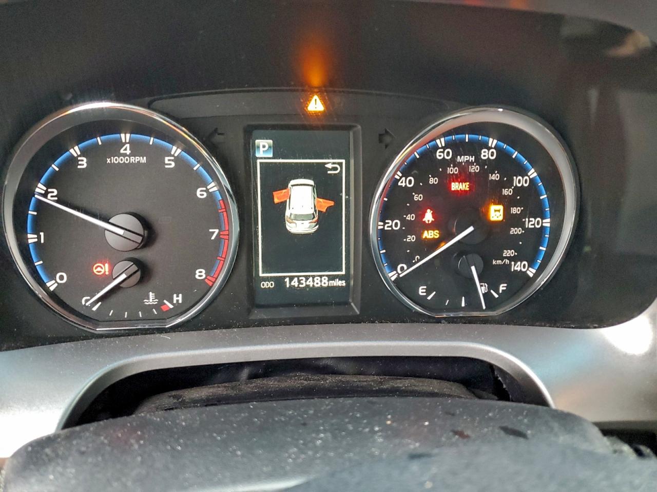 Toyota RAV4 Xle Image 2