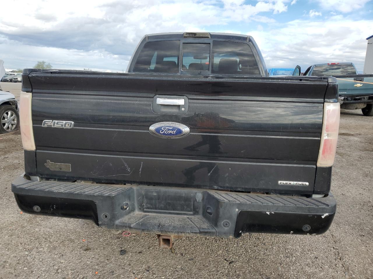 Ford F-150 Super Cab Image 11