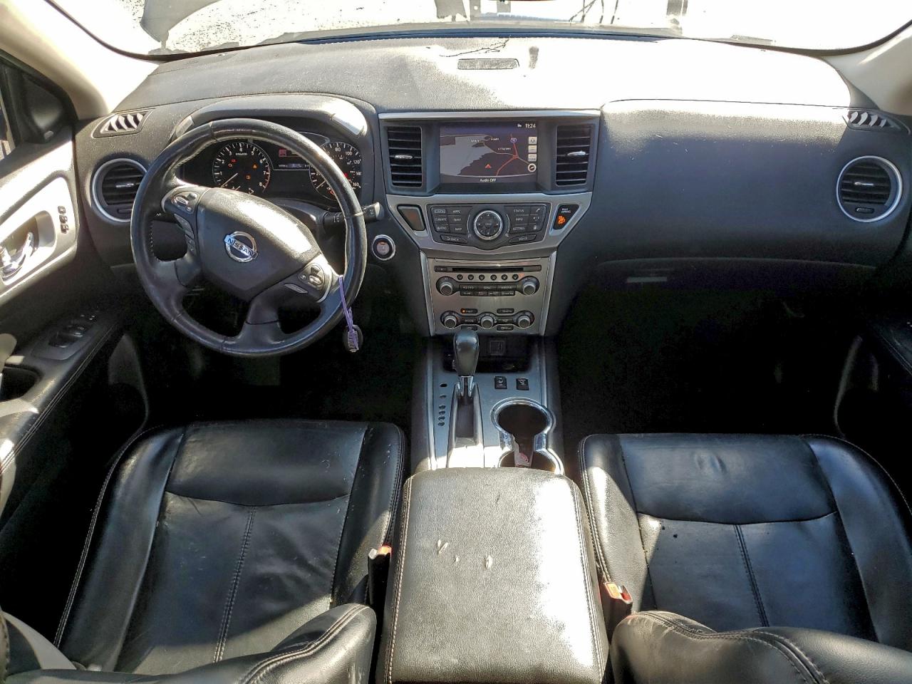 Nissan Pathfinder S Image 4