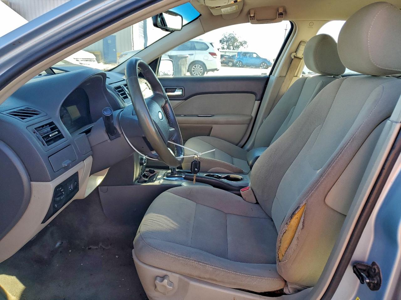 Ford Fusion Hybrid Image 4