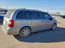 Chrysler Minivan Touring Image 6