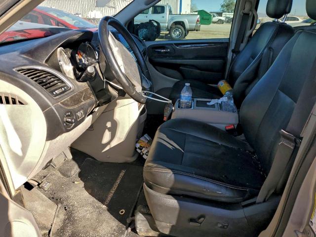 Chrysler Minivan Touring Image 5