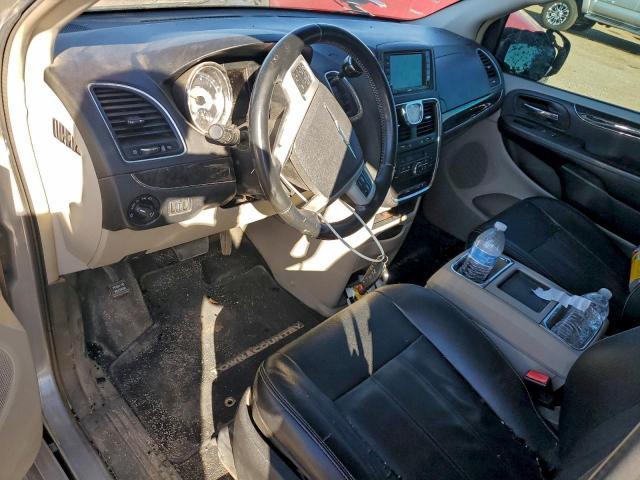 Chrysler Minivan Touring Image 7