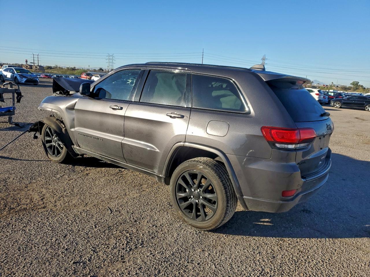 Jeep Grand Cherokee Laredo Image 4