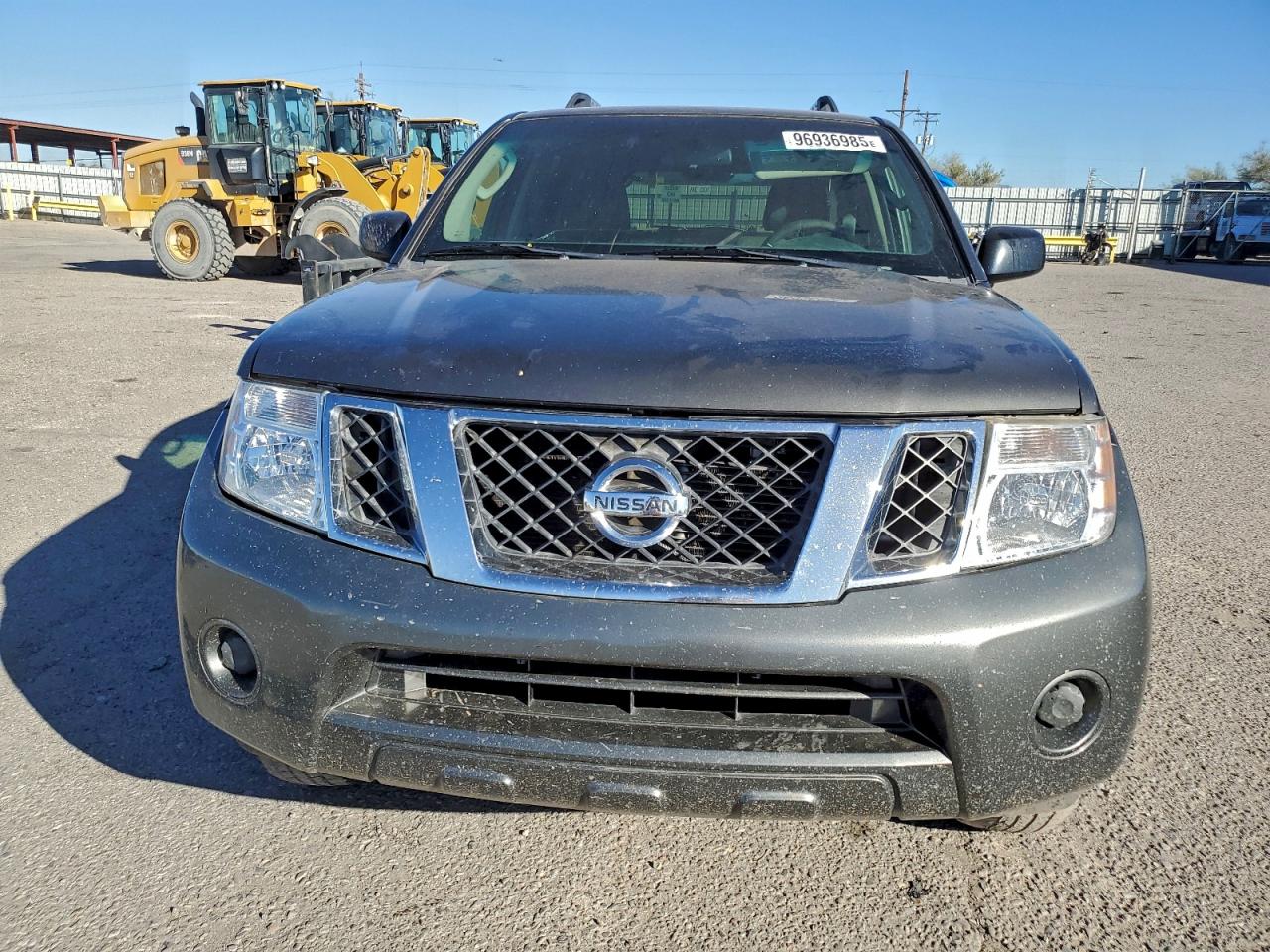 Nissan Pathfinder S Image 6