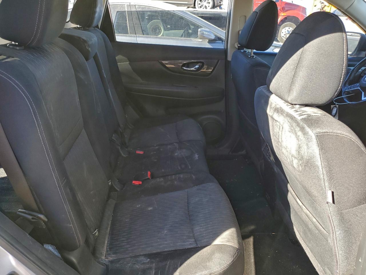 Nissan Rogue S Image 7