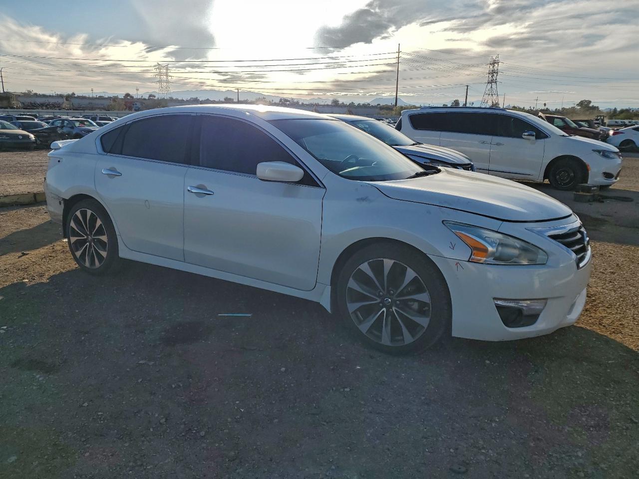 Nissan Altima 2.5 Image 2