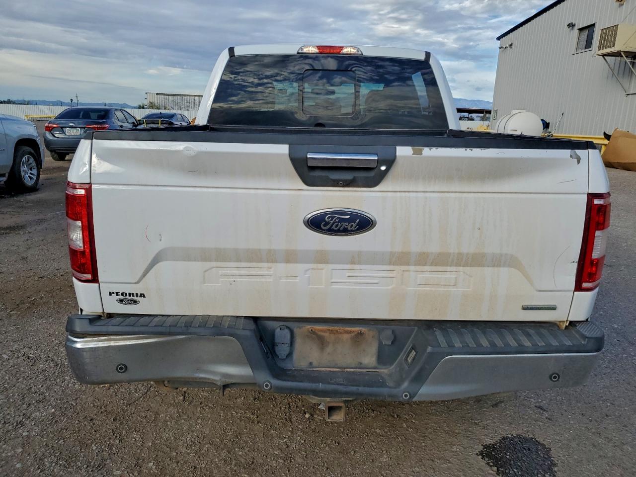 Ford F-150 Supercrew Image 8