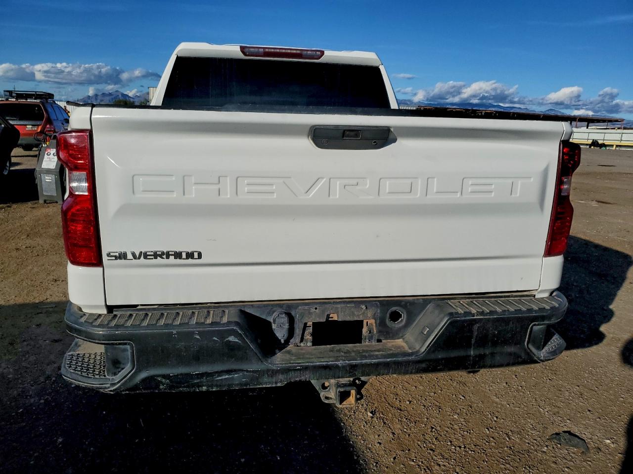 Chevrolet Silverado C1500 Lt Image 4