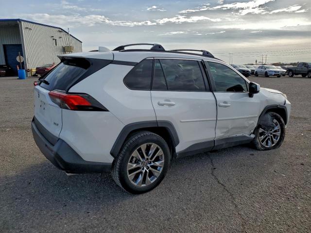 Toyota RAV4 Xle Premium Image 2