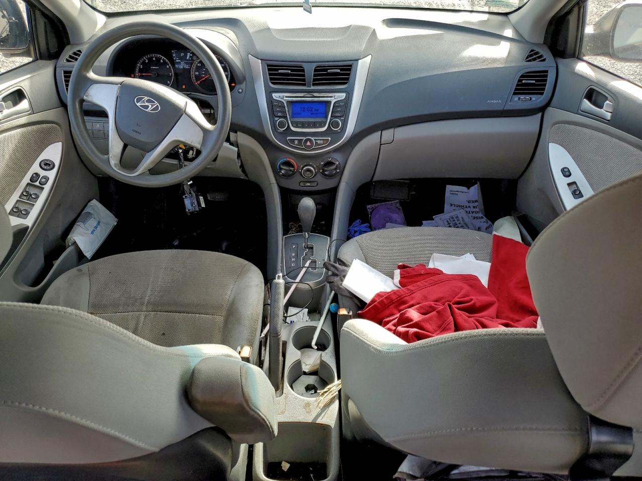 Hyundai ACCENT Gls Image 2