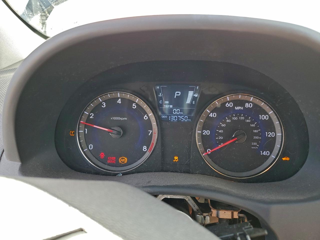 Hyundai ACCENT Gls Image 6