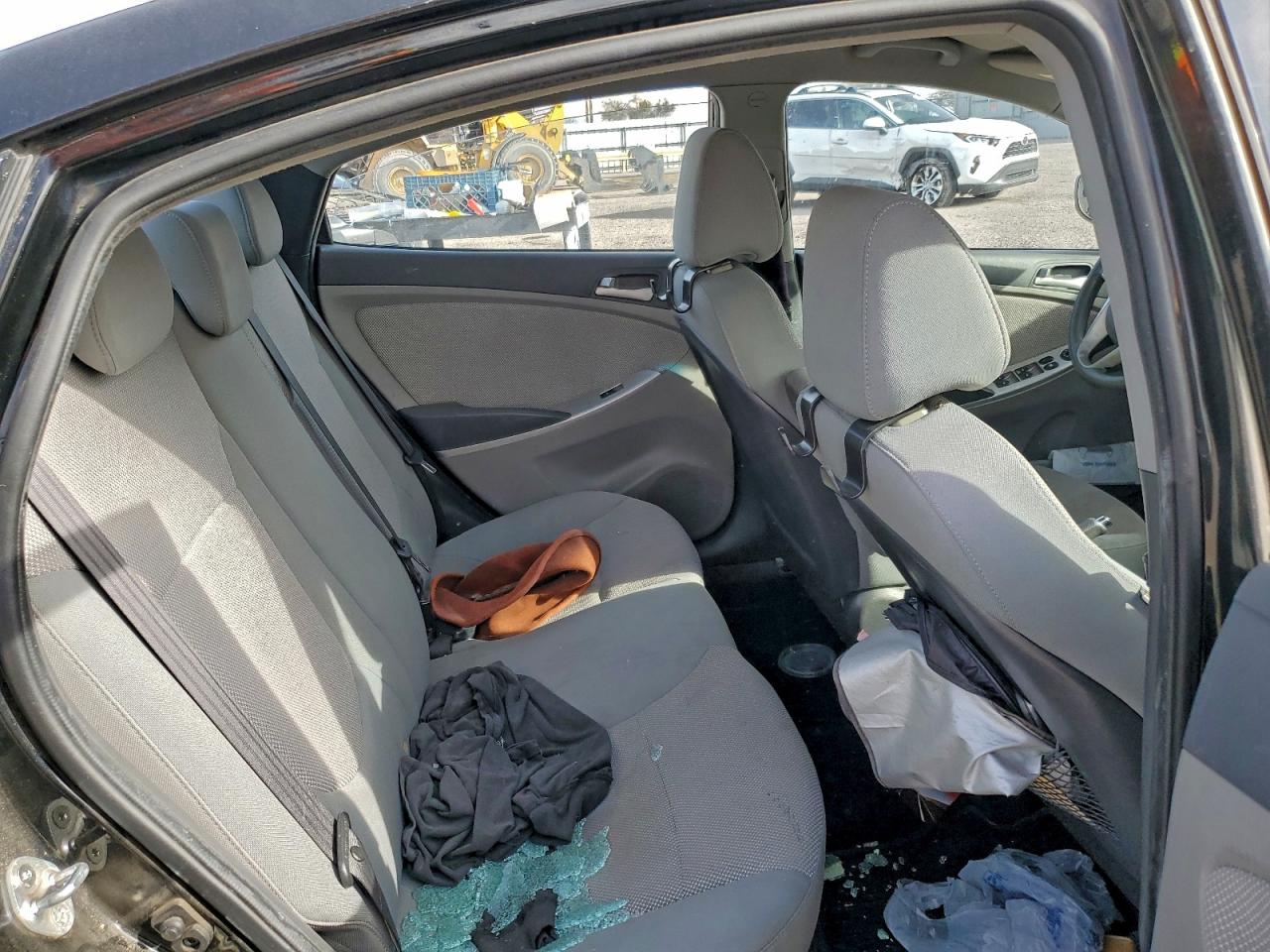 Hyundai ACCENT Gls Image 5