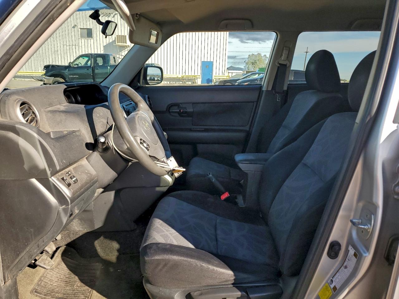 Toyota Scion Image 2