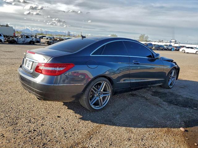 Mercedes-Benz E-Class 350 Image 2