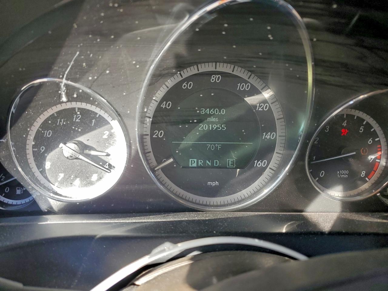 Mercedes-Benz E-Class 350 Image 10