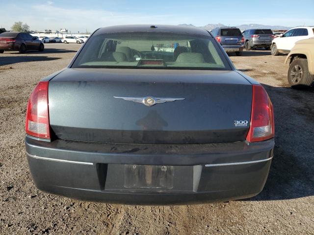 Chrysler 300 Touring Image 6