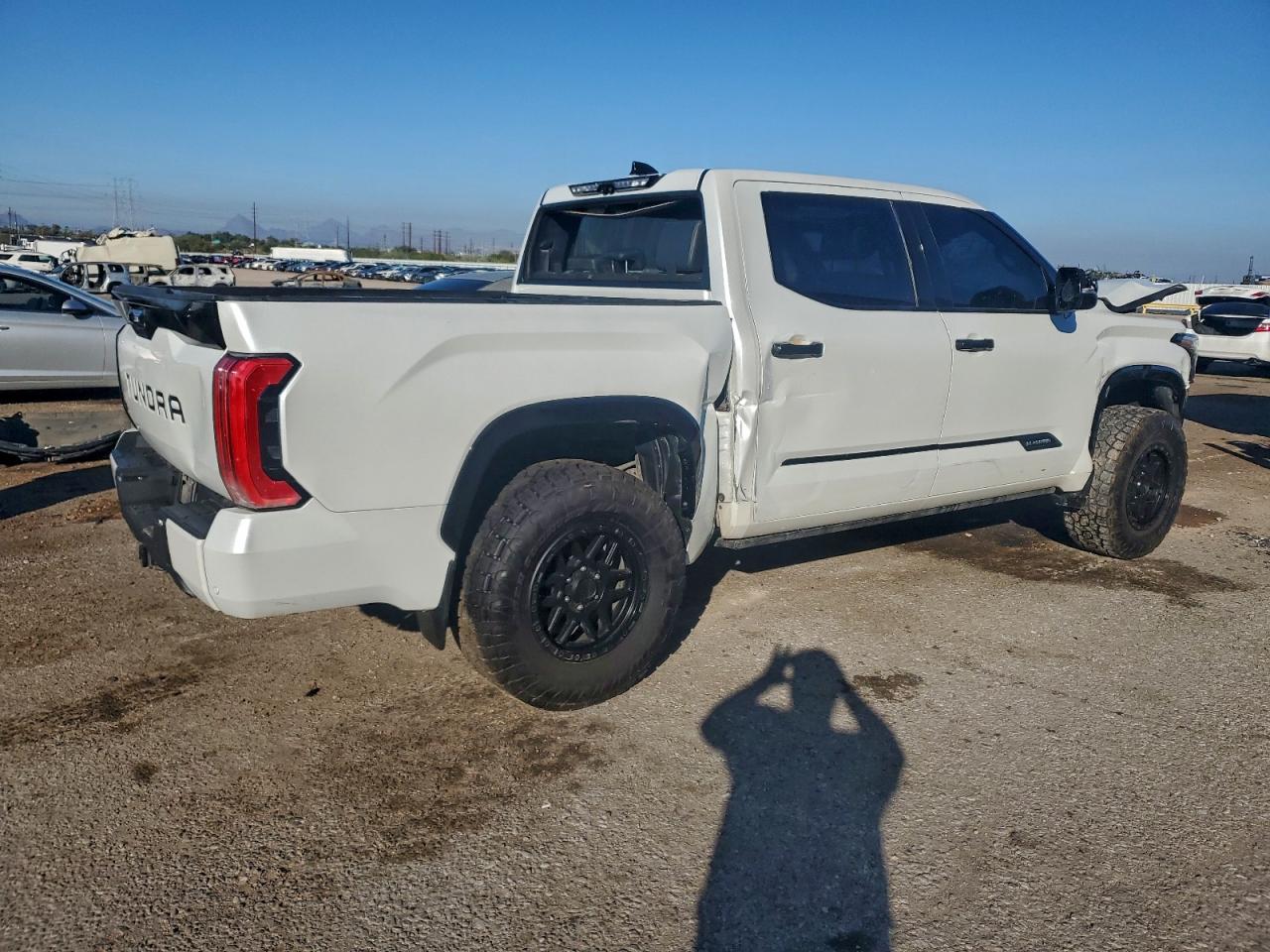 Toyota Tundra Crewmax Platinum Image 7