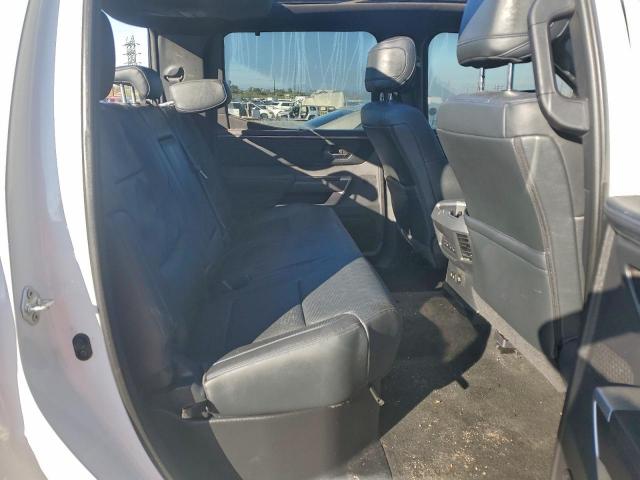 Toyota Tundra Crewmax Platinum Image 10