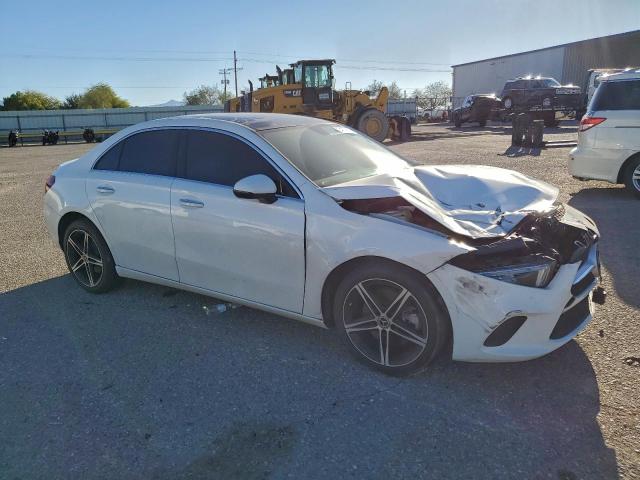 Mercedes-Benz A-Class 220 Image 11