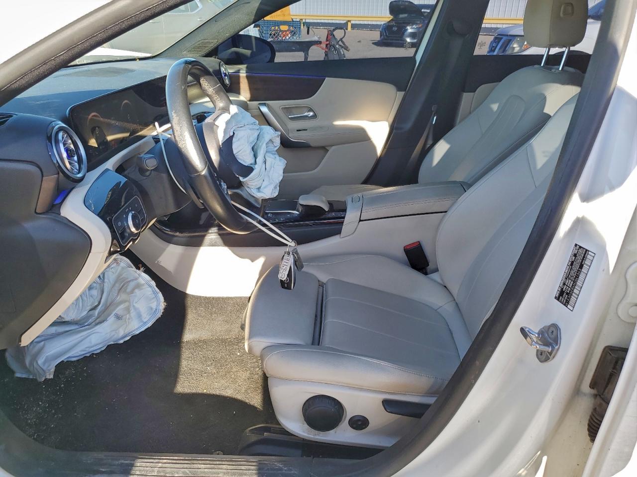 Mercedes-Benz A-Class 220 Image 5