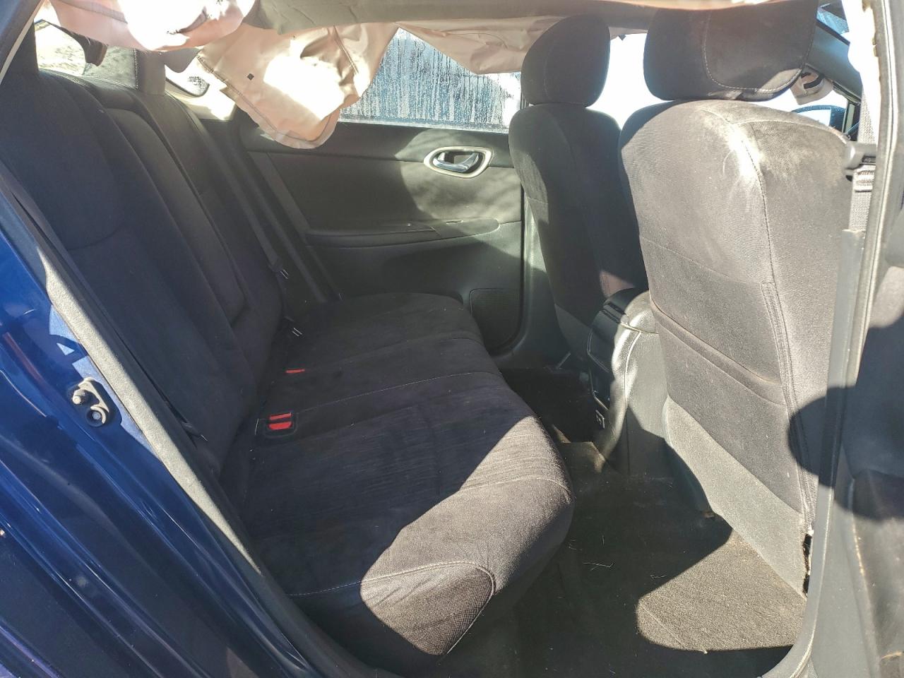 Nissan Sentra S Image 6