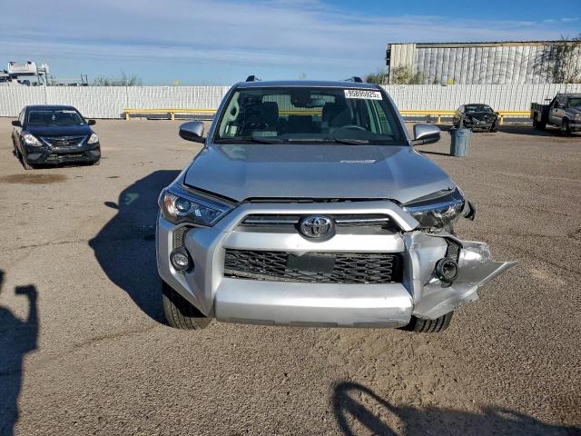 Toyota 4Runner Sr5 Image 12