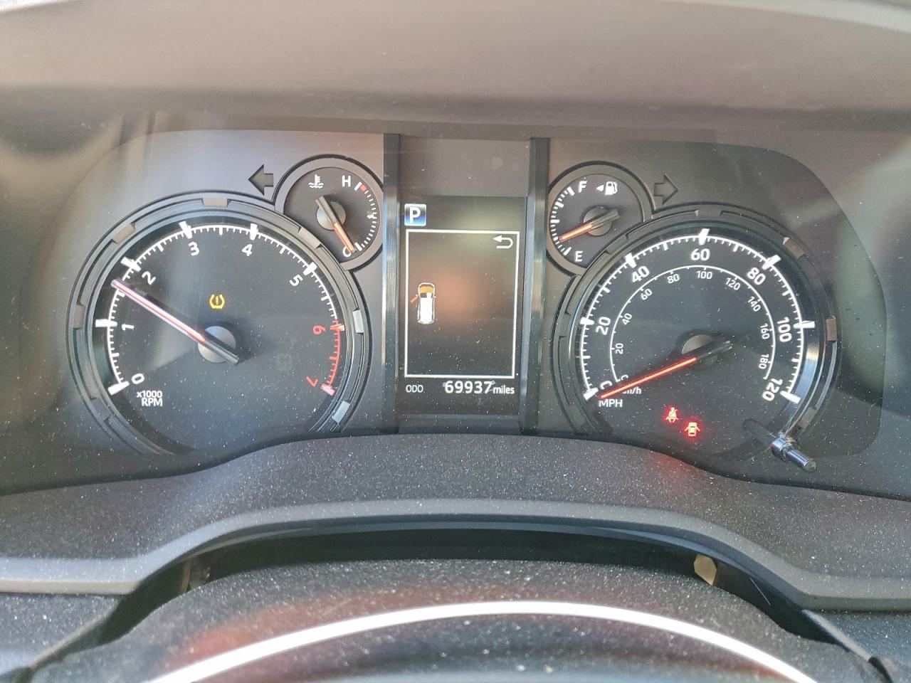 Toyota 4Runner Sr5 Image 11