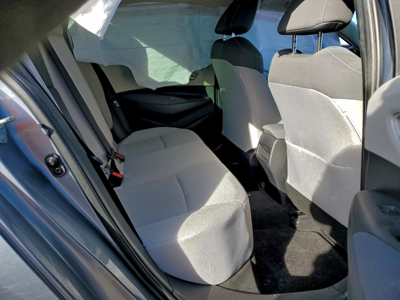 Toyota Corolla Le Image 9