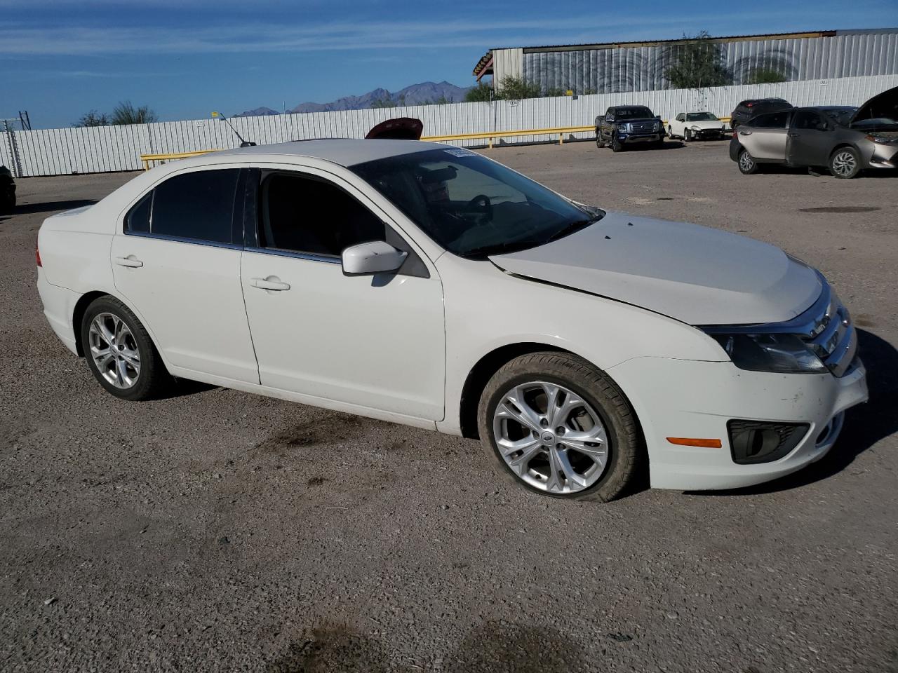 Ford Fusion Se Image 4