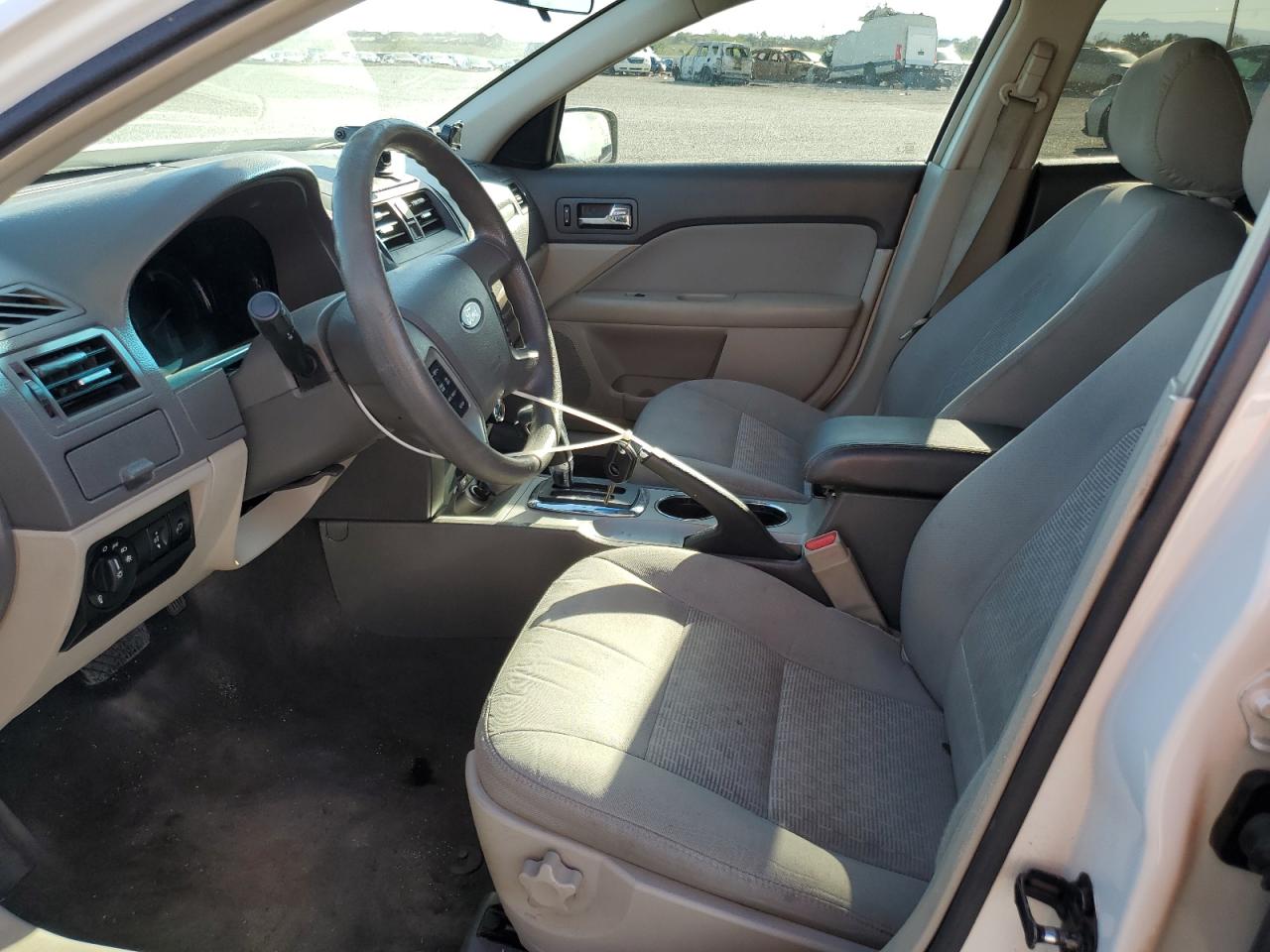 Ford Fusion Se Image 11