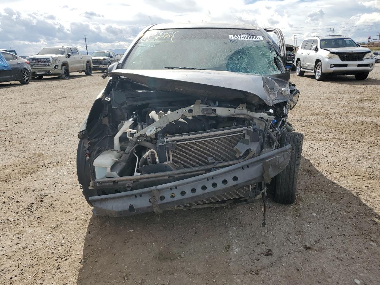 Nissan Versa S Image 4