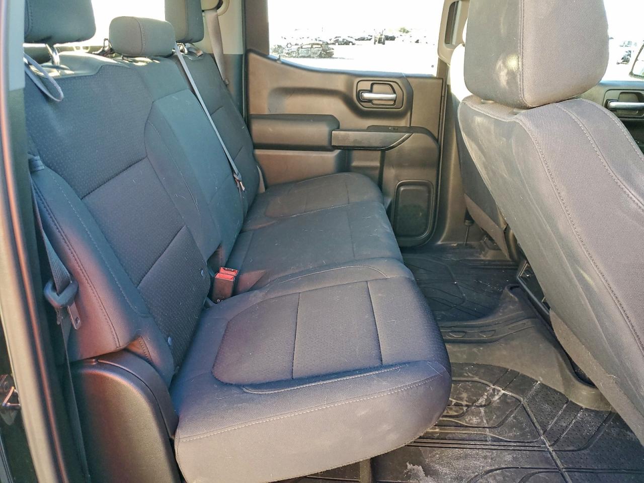 Chevrolet Silverado K1500 Custom Image 8