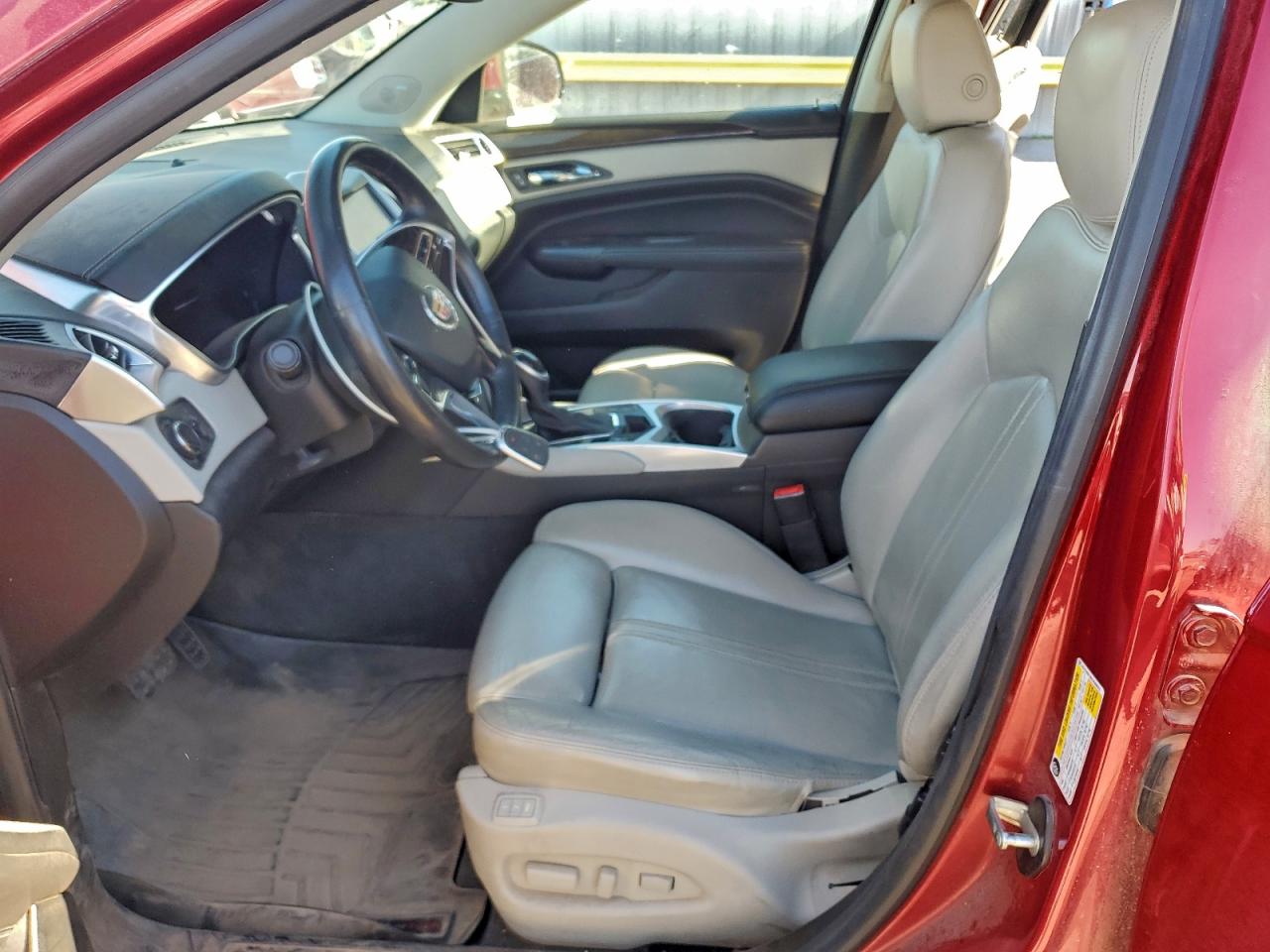 Cadillac SRX Luxury Collection Image 9