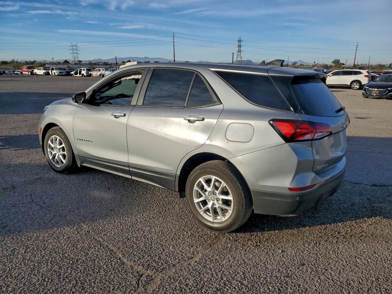 Chevrolet Equinox Ls Image 11