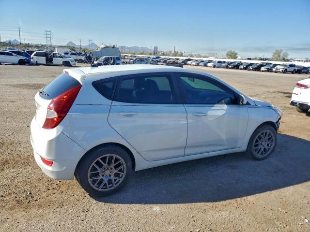 Hyundai ACCENT Se Image 2