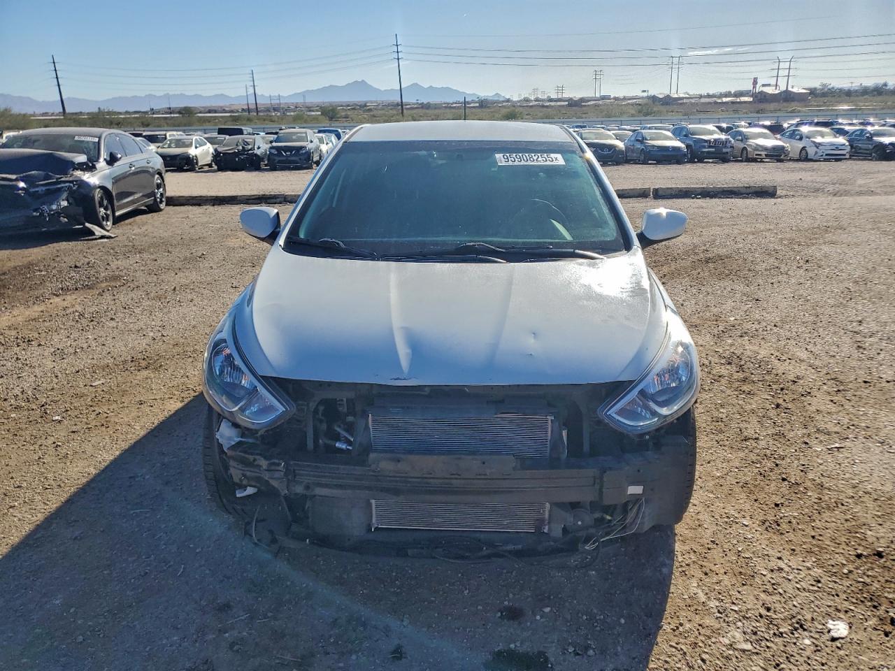 Hyundai ACCENT Se Image 7