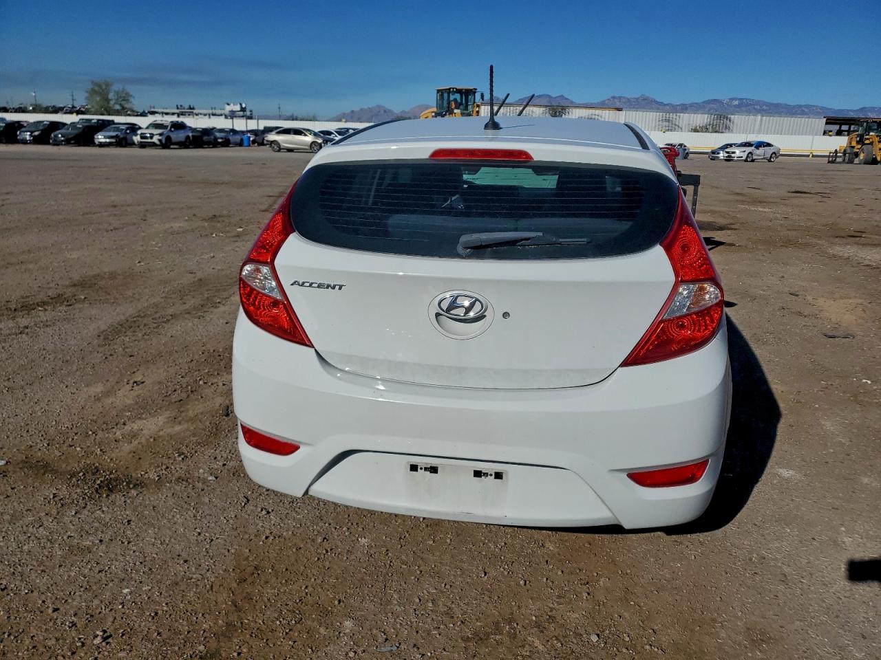 Hyundai ACCENT Se Image 5