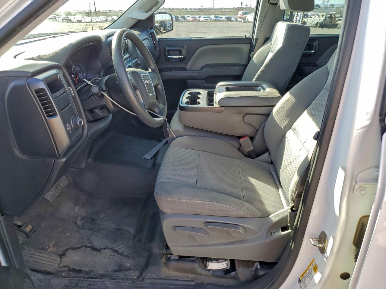 GMC Sierra C1500 Image 10