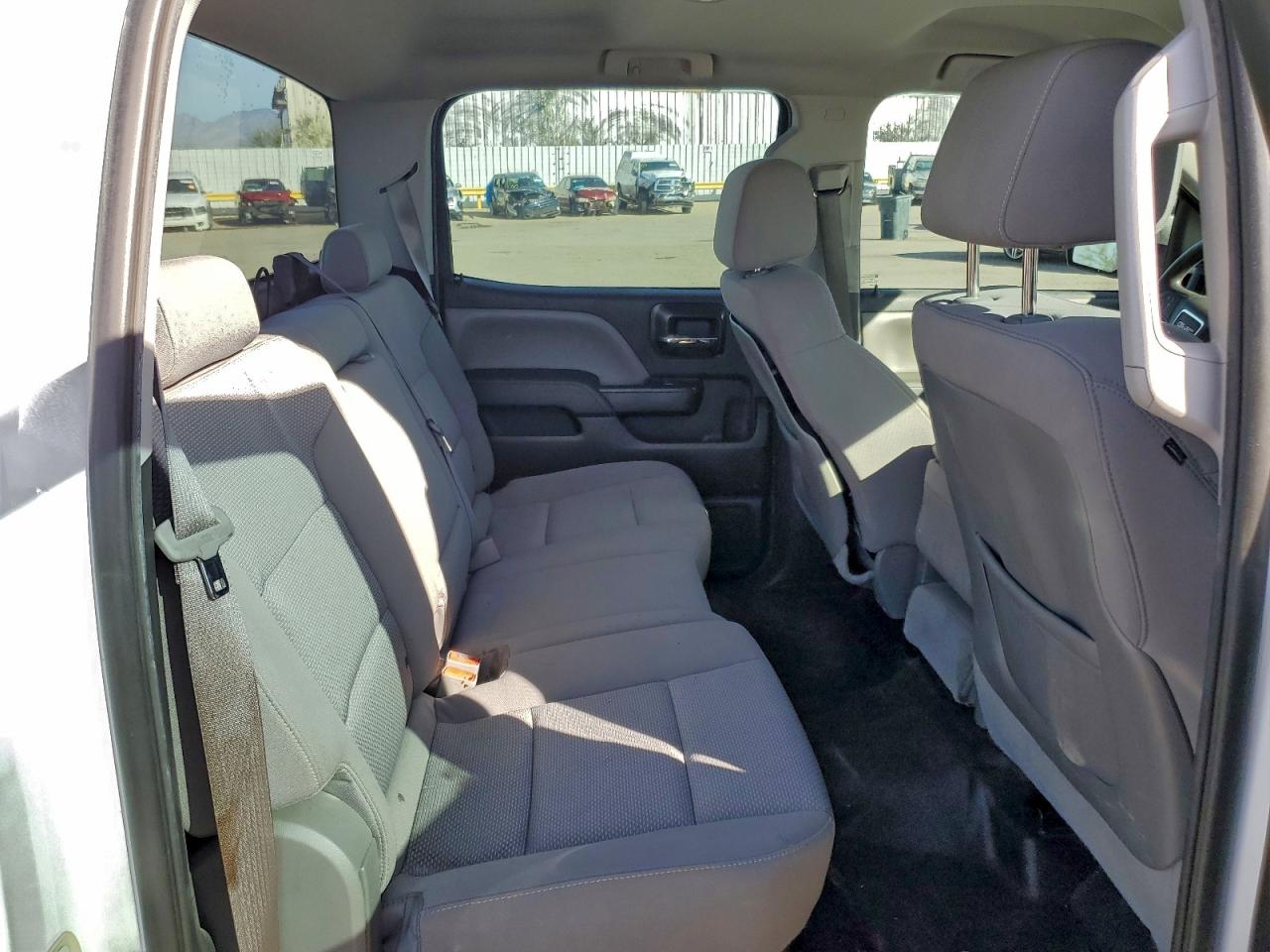 GMC Sierra C1500 Image 11