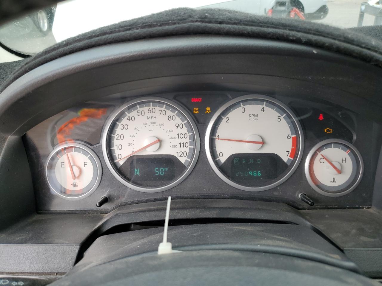 Dodge Caravan Sxt Image 13