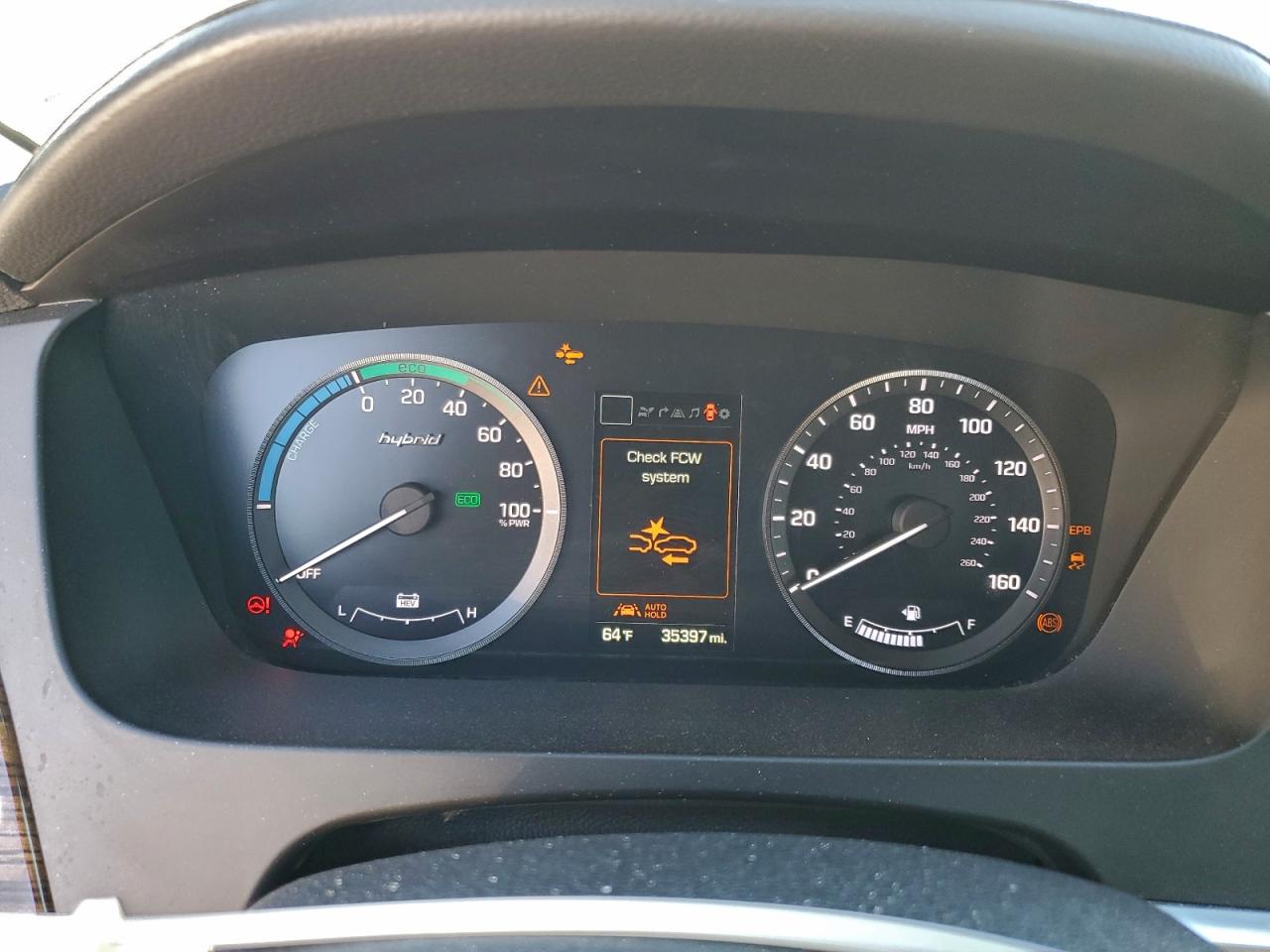 Hyundai SONATA Hybrid Image 4