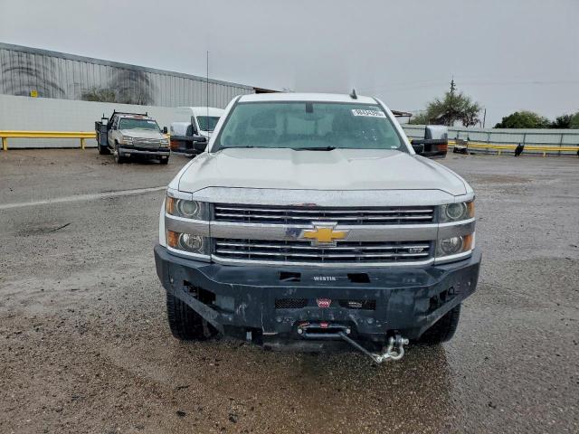 Chevrolet Silverado K2500 Heavy Duty Ltz Image 5